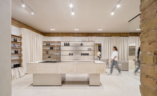 Шоурум професійної косметики Pleka у Києві від Bude Architects