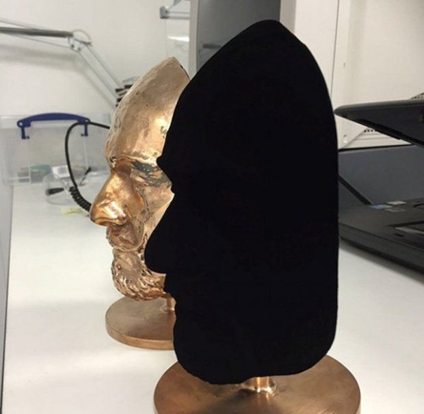 Чорний колір Vantablack