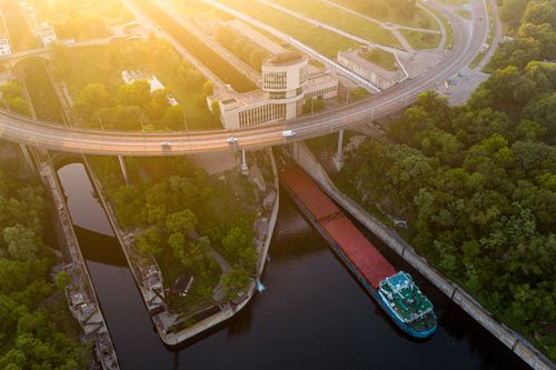 Мости Запоріжжя з висоти пташиного польоту